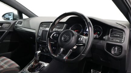 2015 Volkswagen Golf GTI Low KMs image 348200