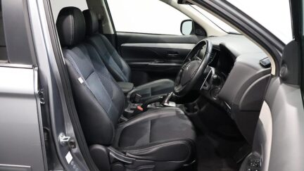 2013 Mitsubishi Outlander PHEV G Navi Package 4WD image 351142