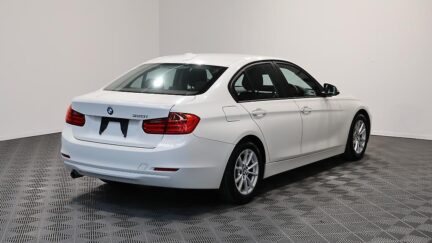 2013 BMW 320i 320i SE image 346879