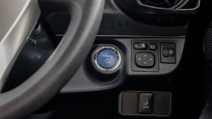 2015 Toyota Aqua F spec hybrid Push start image 348184