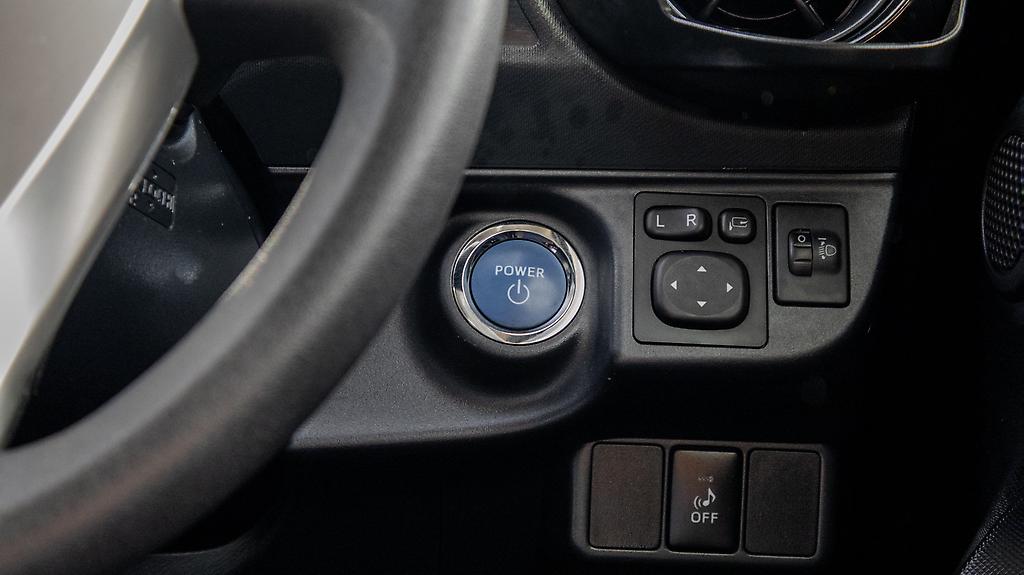 2015 Toyota Aqua F spec hybrid Push start image 348184