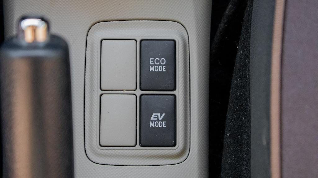 2012 Toyota Aqua G Model + Push Button Start image 350325