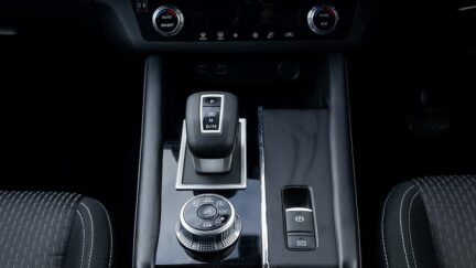 2022 Mitsubishi Outlander LS 2.5P/4WD/NZ NEW image 350150