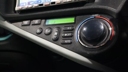 2012 Toyota Aqua S Model + Reverse Camera image 346404