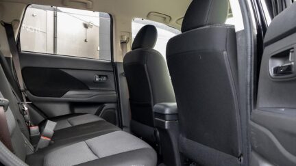 2015 Mitsubishi Outlander 4WD Push start, 7 Seater image 348431