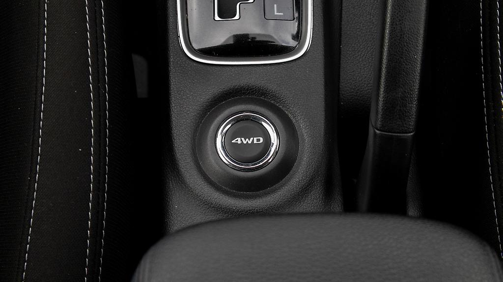 2015 Mitsubishi Outlander 4WD Push start, 7 Seater image 348434