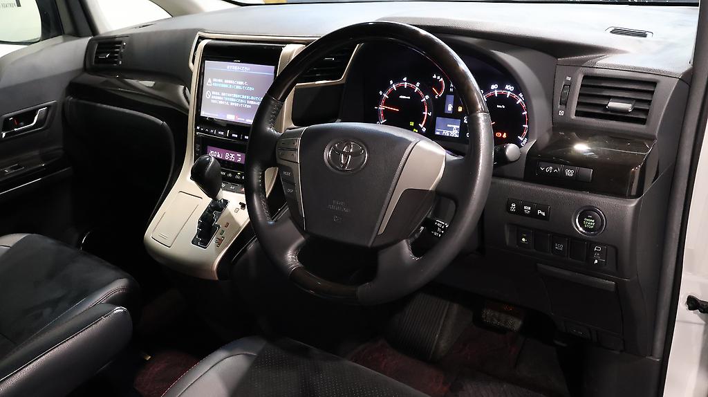 2013 Toyota Vellfire 2.4Z Golden Eyes image 347627