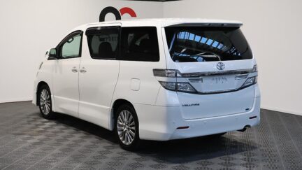 2013 Toyota Vellfire 2.4Z Golden Eyes image 347617