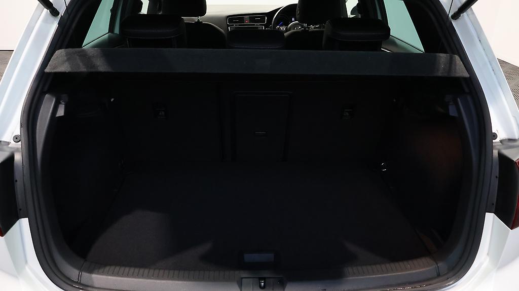 2016 Volkswagen Golf R AWD image 347528