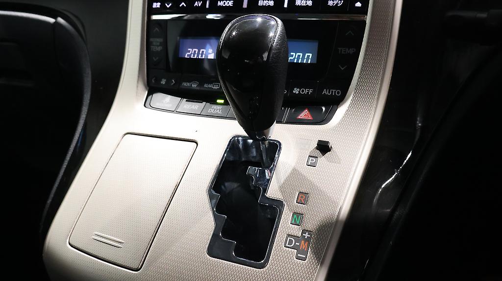 2013 Toyota Vellfire 2.4Z Golden Eyes image 347631