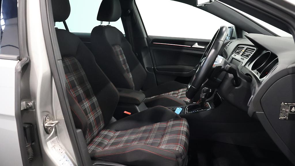 2015 Volkswagen Golf GTI Low KMs image 348198