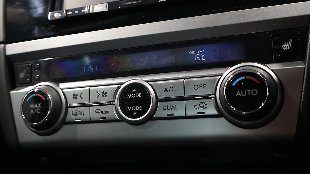2015 Subaru Legacy B4 AWD New Shape image 351457