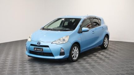 2013 Toyota Aqua S Model, Push Start, Reverse Camera image 348598