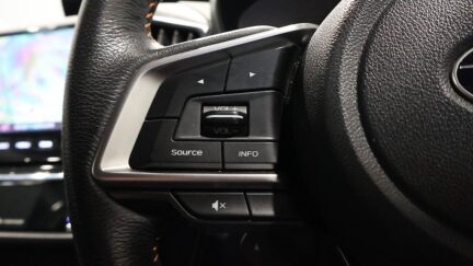 2017 Subaru XV 2.0i-L Eyesight Black Leather AWD image 346342