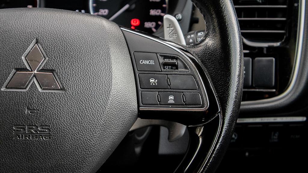 2015 Mitsubishi Outlander 4WD Push start, 7 Seater image 348436