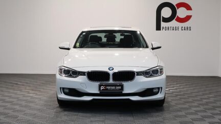 2012 BMW 320i Reverse Camera, Steering Wheel Controls image 348752