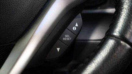 2016 Honda Shuttle Hybrid X image 350371