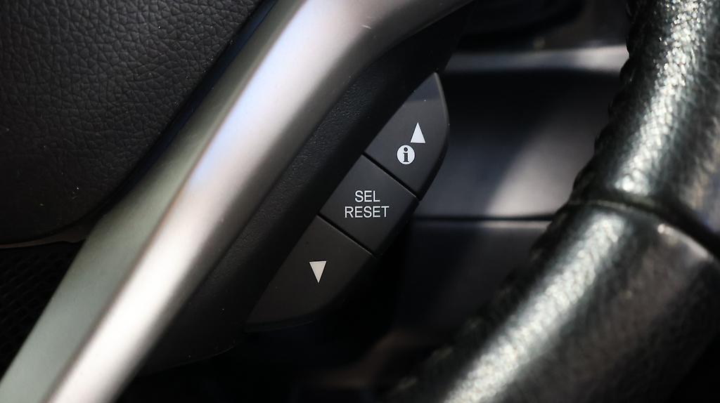 2016 Honda Shuttle Hybrid X image 350371
