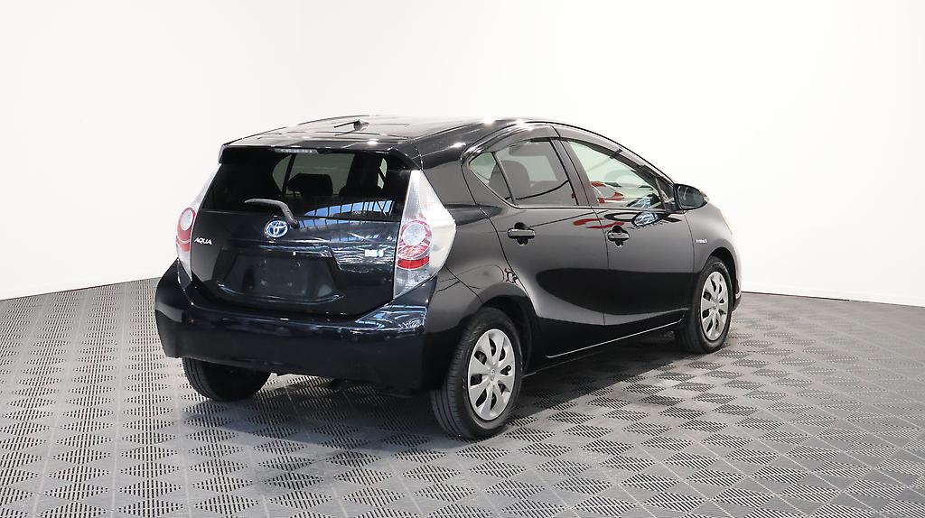 2013 Toyota Aqua G Model + Heated Seats image 347641