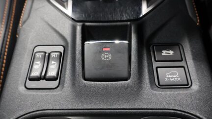 2017 Subaru XV 2.0i-L Eyesight Black Leather AWD image 346340
