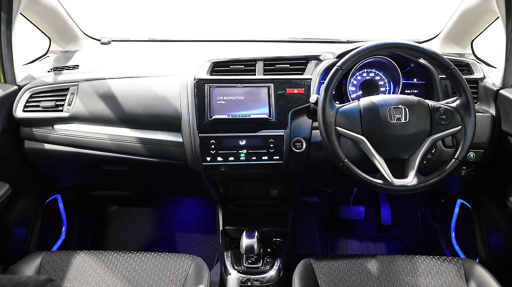 2016 Honda Fit Hybrid L Package image 349144