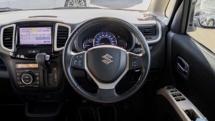 2015 Suzuki Solio Bandit J spec Push start Heated seats image 350280