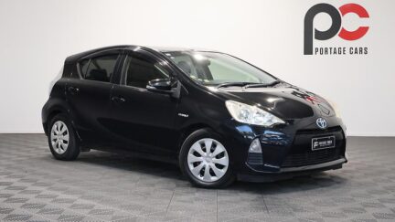 2013 Toyota Aqua G Model + Heated Seats image 347637