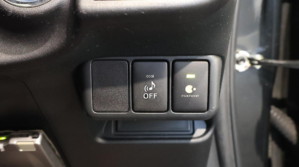 2013 Toyota Aqua G Model + Heated Seats image 347655