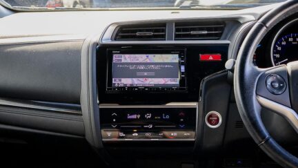 2016 Honda Fit F spec hybrid 7AT Push start image 351170