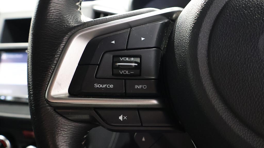 2017 Subaru Impreza Sport 2.0i-L Eyesight AWD image 350900