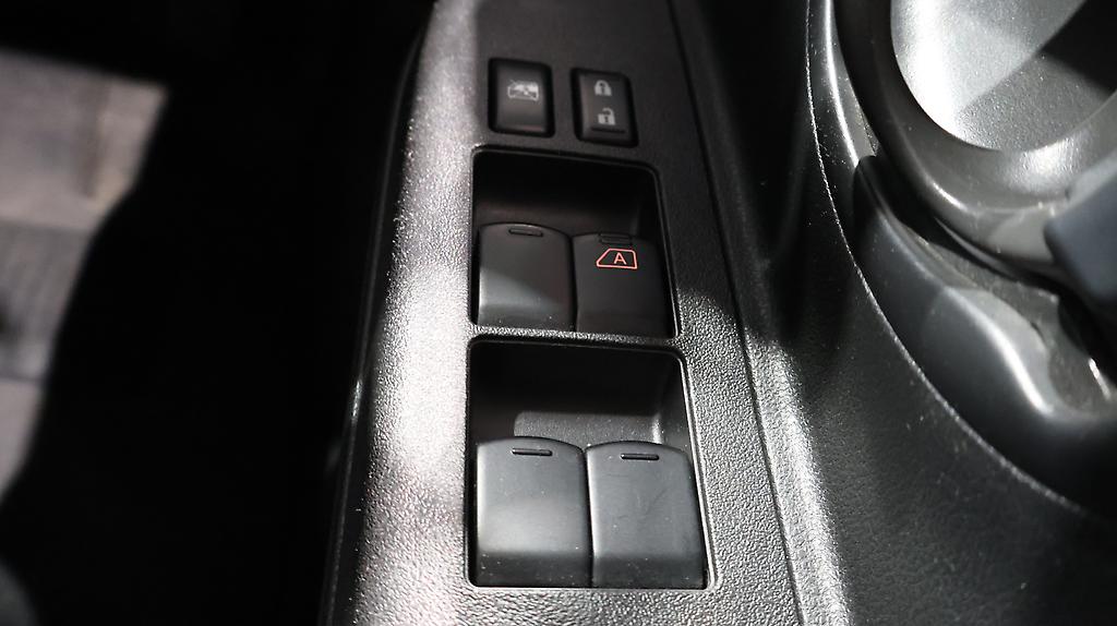 2017 Nissan March Reverse Camera, Bluetooth! image 352423
