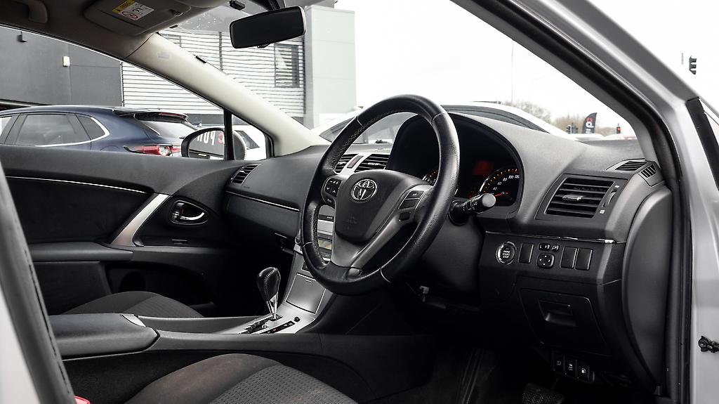 2014 Toyota Avensis Push start, stationwagon image 349247