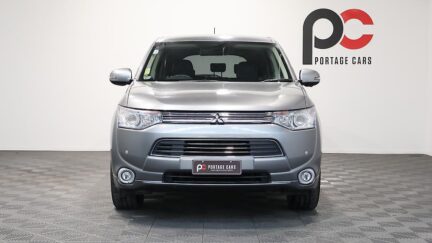 2013 Mitsubishi Outlander PHEV G Navi Package 4WD image 351133