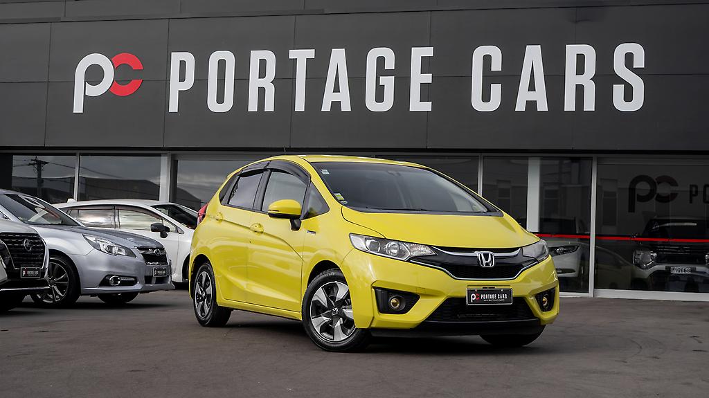 2016 Honda Fit Hybrid L Package image 349132