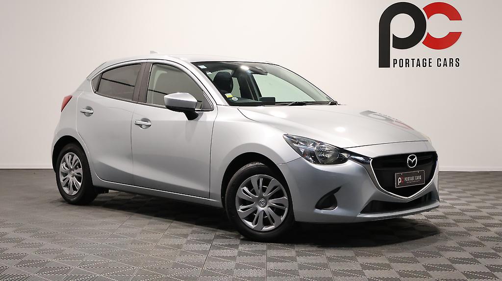 2017 Mazda Demio 13S, Reverse Camera + Push Button Start image 348442