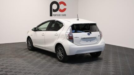 2012 Toyota Aqua S Model + Reverse Camera image 346392