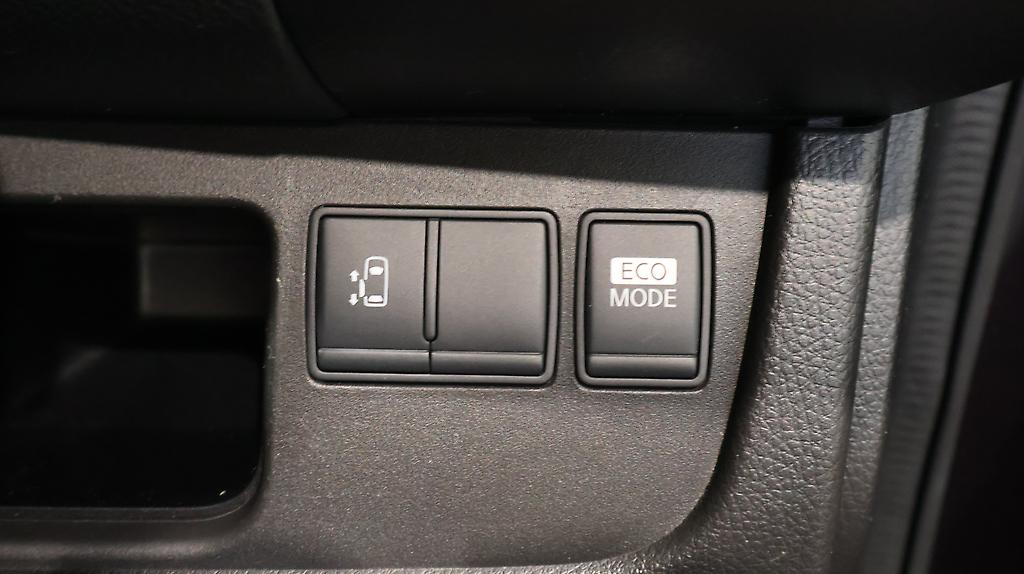 2012 Nissan Serena Highwaystar S-Hybrid image 347740
