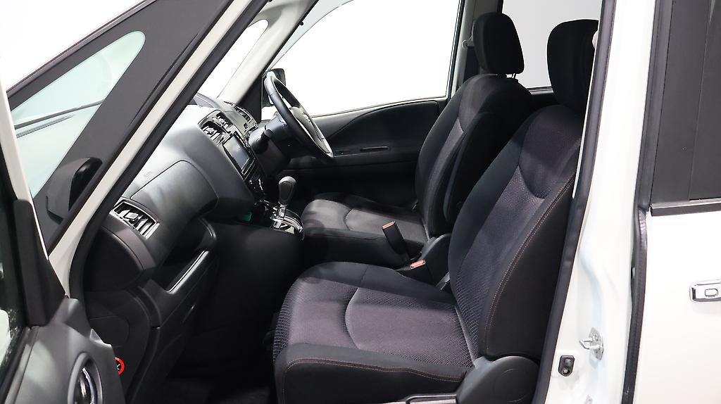 2013 Nissan Serena Hybrid Highway Star S image 348627