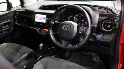 2017 Toyota Vitz Hybrid U Sport Package image 346795