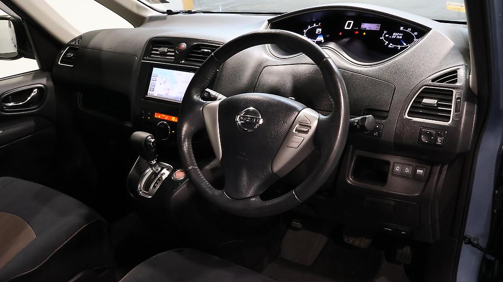 2013 Nissan Serena Hybrid V Selection image 352199