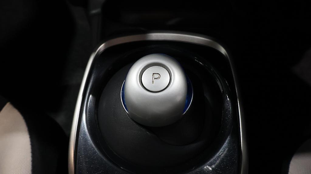 2017 Nissan Note e-Power X image 349044