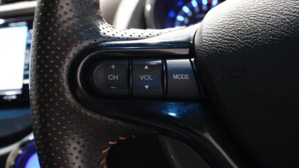 2013 Honda Fit Shuttle Hybrid Smart Selection image 349686