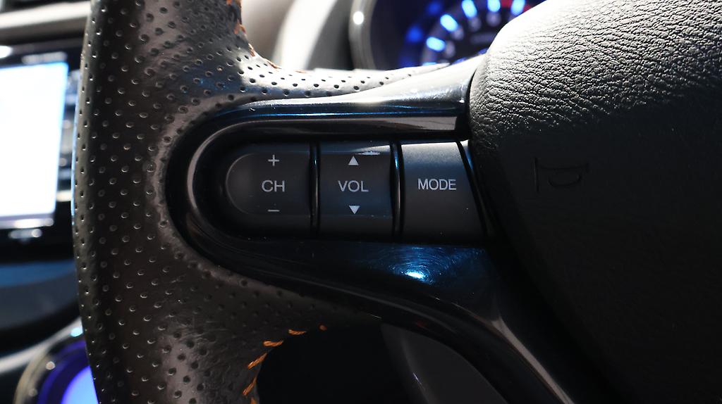 2013 Honda Fit Shuttle Hybrid Smart Selection image 349686