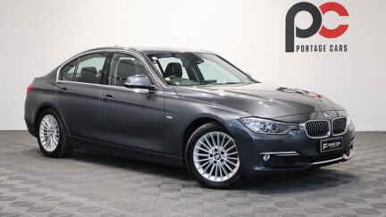 2013 BMW 320i Luxury image 349598
