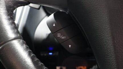 2014 Subaru XV 2.0i-L Eyesight AWD image 352049