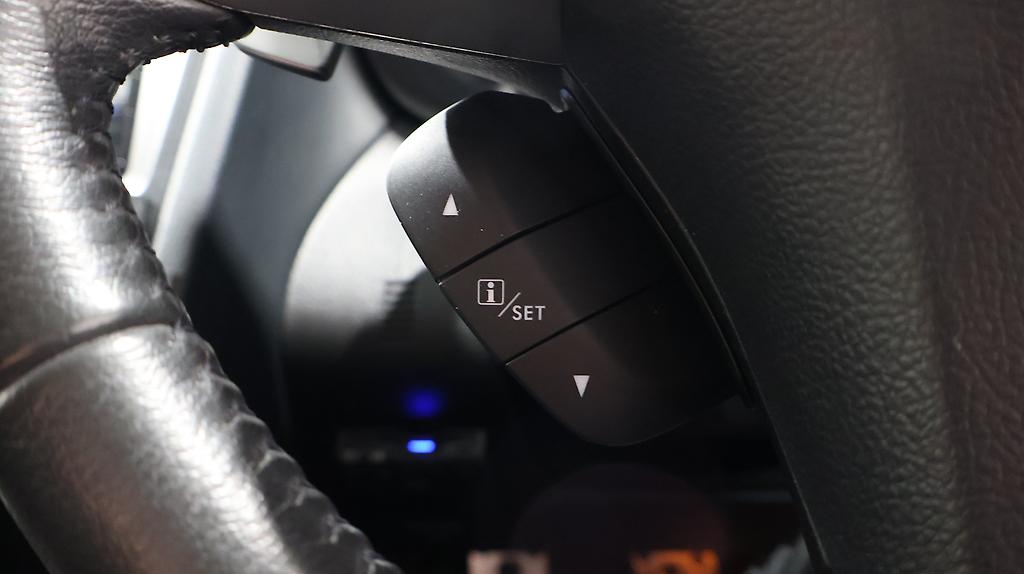 2014 Subaru XV 2.0i-L Eyesight AWD image 352049