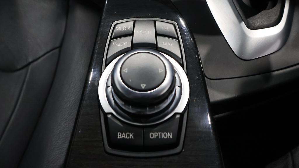 2013 BMW 320i Luxury image 349634