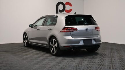 2015 Volkswagen Golf GTI Low KMs image 348192