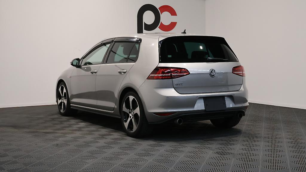 2015 Volkswagen Golf GTI Low KMs image 348192