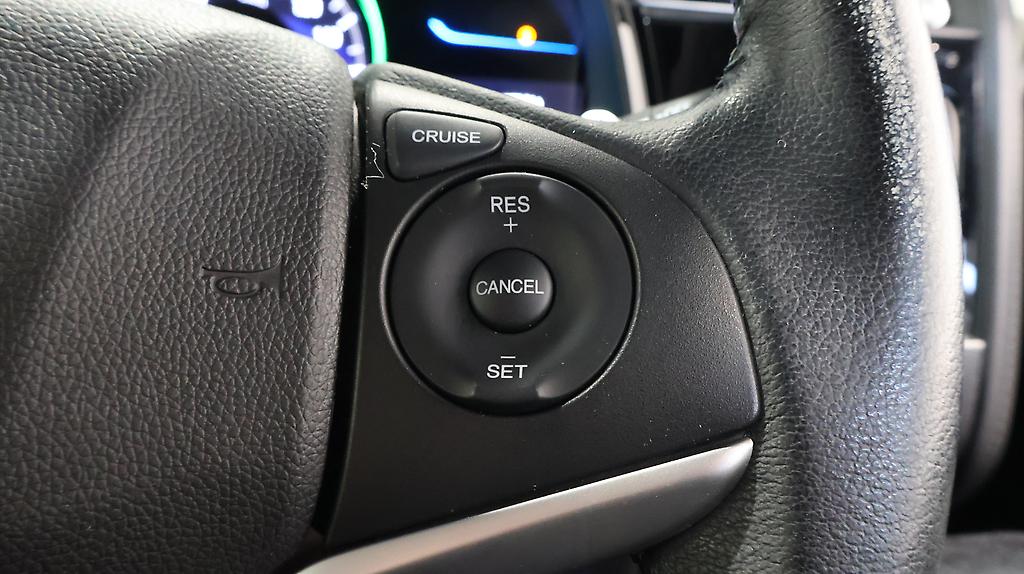 2015 Honda Shuttle Hybrid Z image 348168